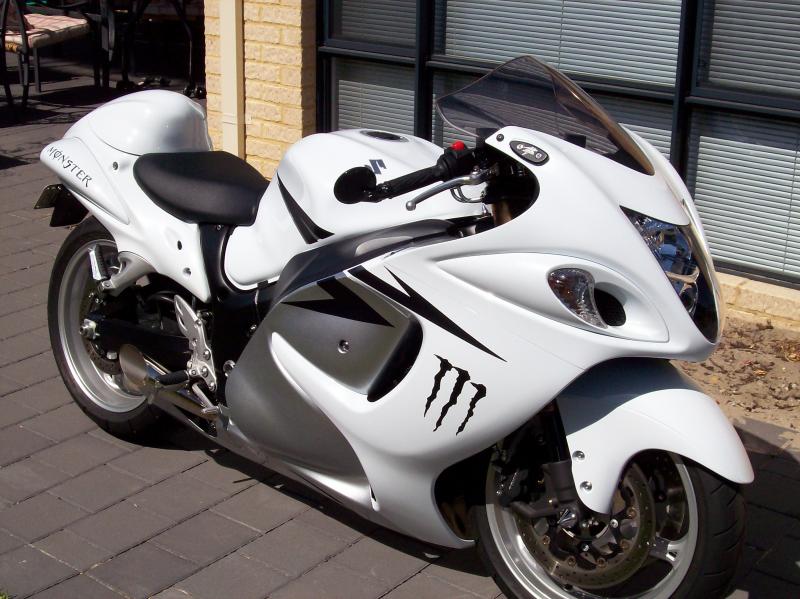 Hayabusa black and on sale white