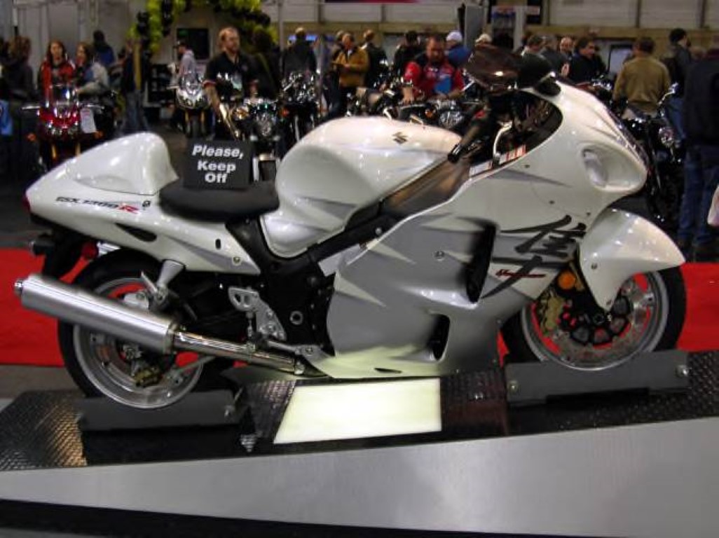 06 LE BUSA (Medium).jpg