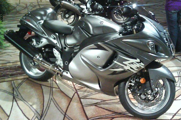 09-Busa-Silver-(1).gif