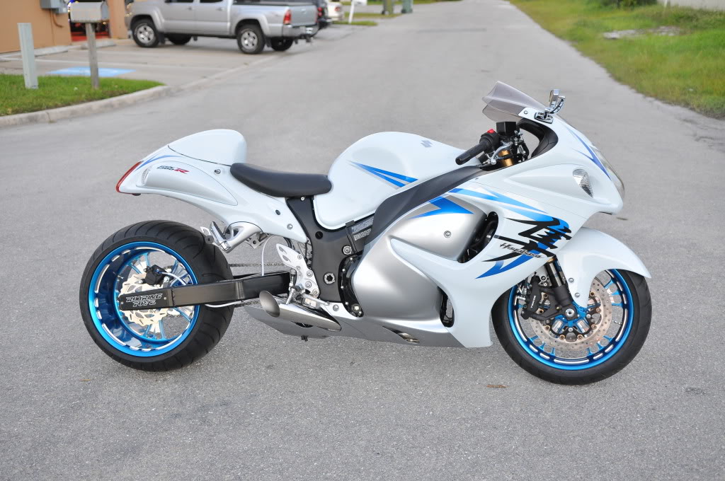 09Busa330Bluewheels.jpg