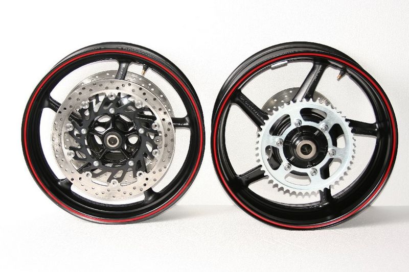 09R1wheels1285382341.jpg