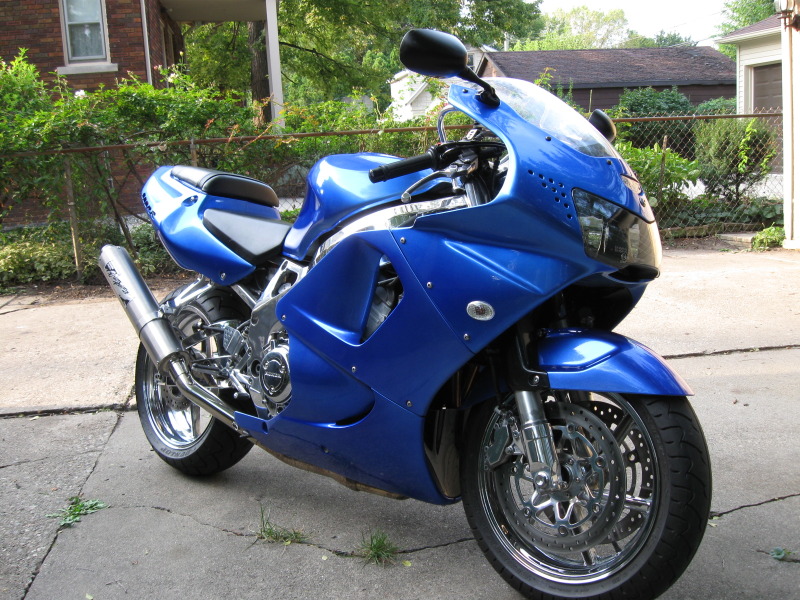 1998Honda900rrFireblade009.jpg