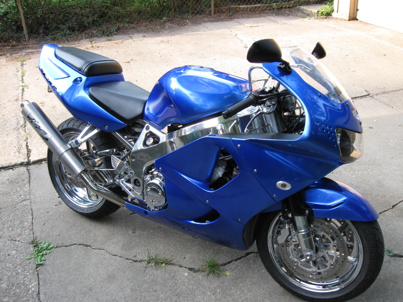 1998Honda900rrFireblade010.jpg
