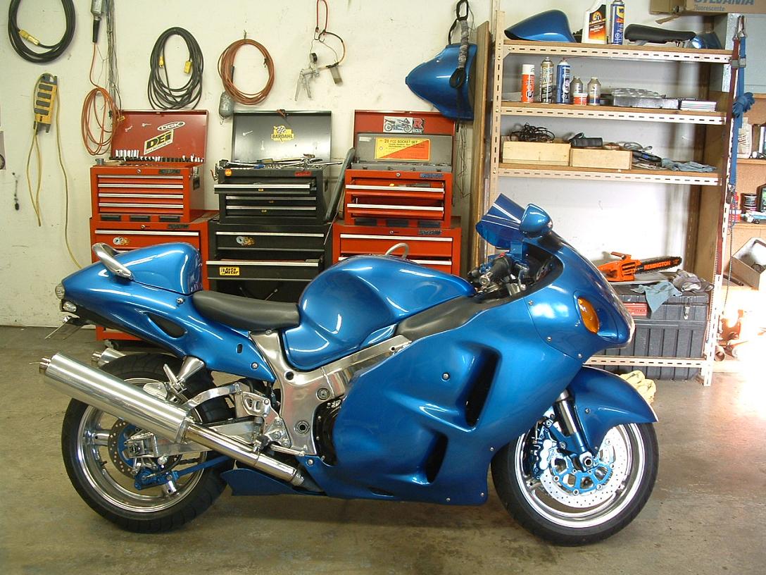 2000 busa.jpg