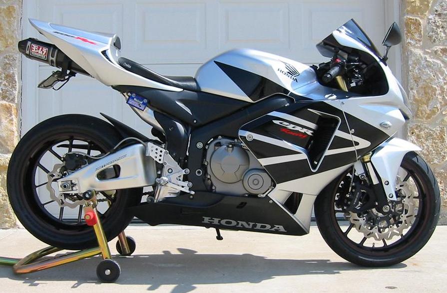 2005_600rr.jpg