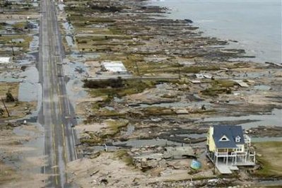 2008_09_15t012226_450x300_us_storm_ike.jpg