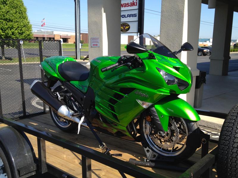 2012 Kawasaki ZX-14R.jpg