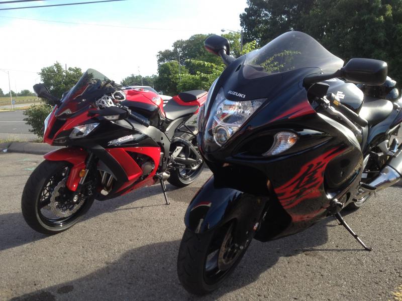 2012 ZX-10, 2011 Busa.jpg