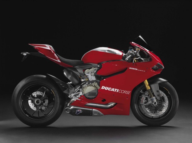 2013-Ducati-1199-Panigle-R-04-635x475.jpg