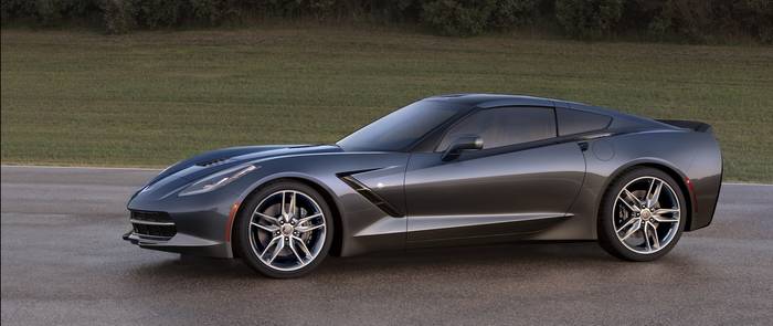 2014-Chevrolet-Corvette-004.jpg