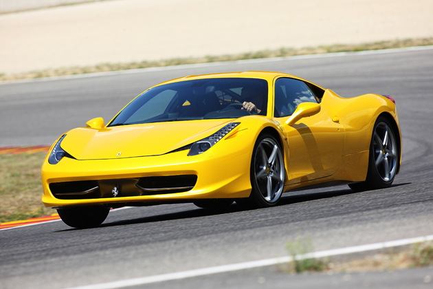 458%20italia%20yellow%20f3q-630x420.jpg