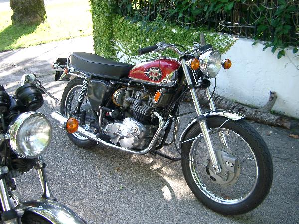 72 BSA RIII.jpg