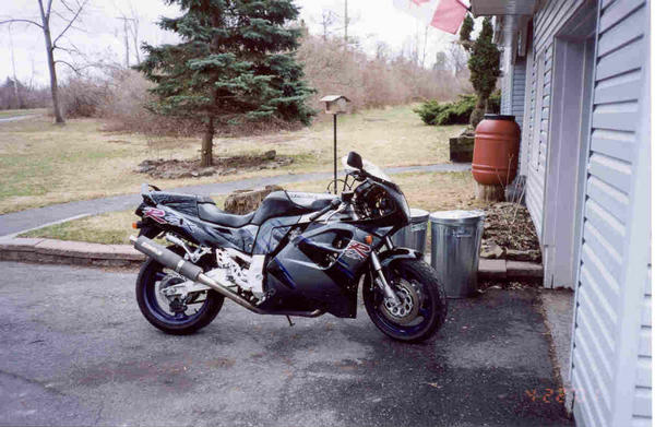 7406gsxr1100-med.jpg