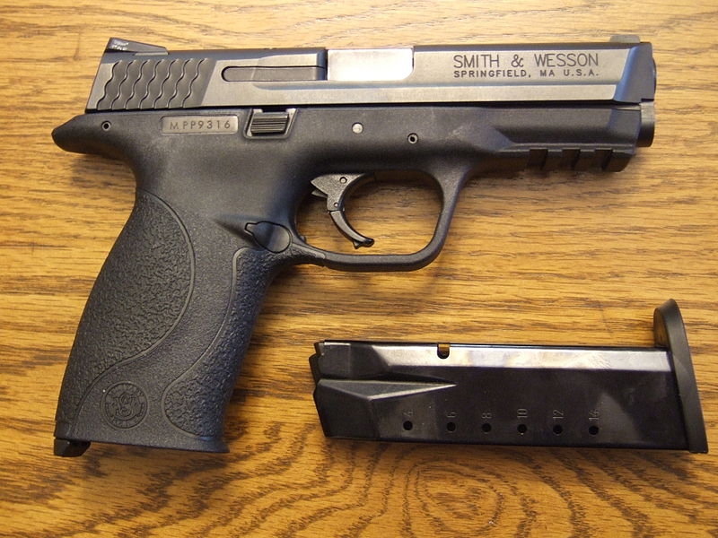 800px-S&W_M&P_.40_right_side.jpg