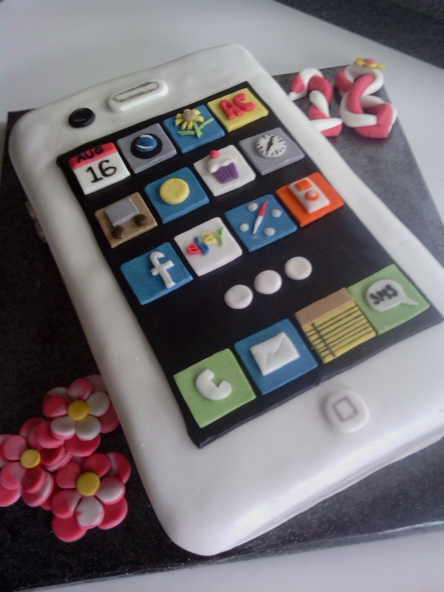 900_840440PPDx_iphone-18th-birthday-cake.jpg
