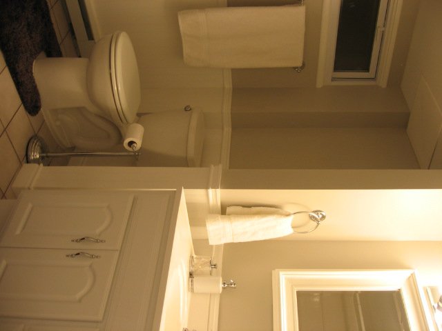 bathroom1.jpg