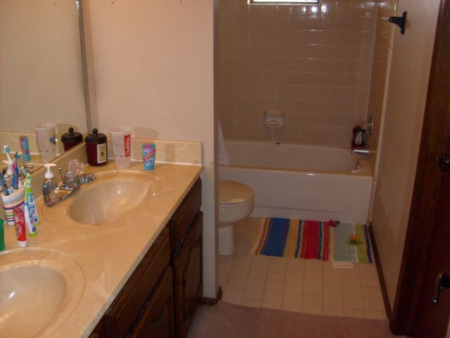 bathroom_007.jpg