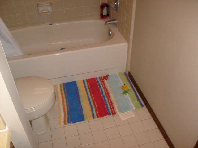 bathroom_008.jpg