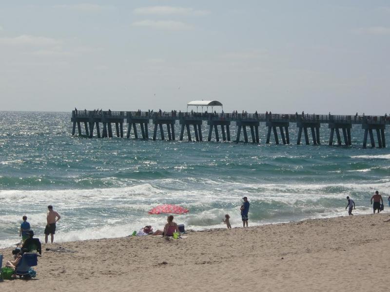 BEACH PICS 4.3.10 003.1.jpg