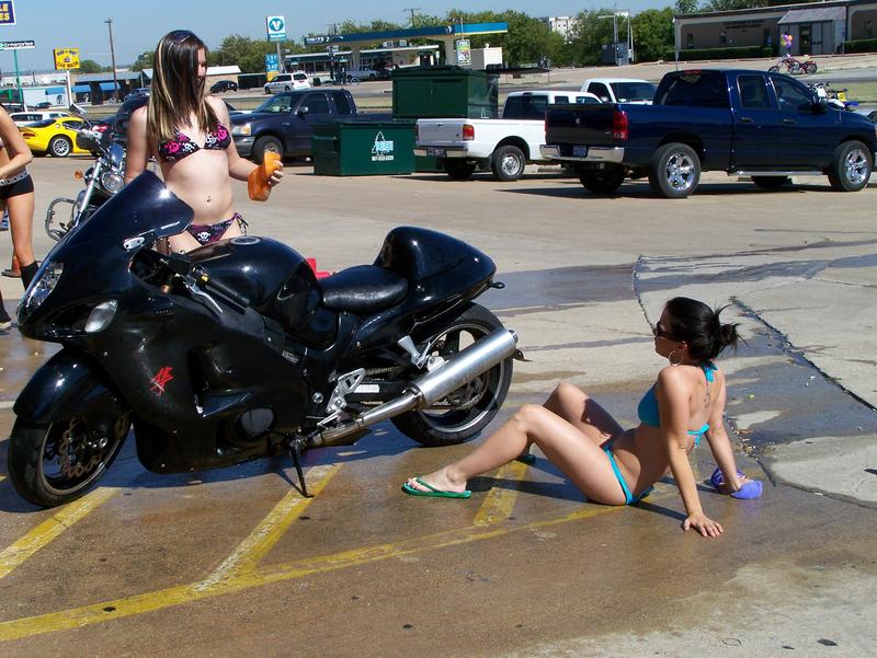 bike wash 10-25-08 025.jpg