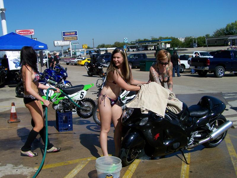 bike wash 10-25-08 029.jpg