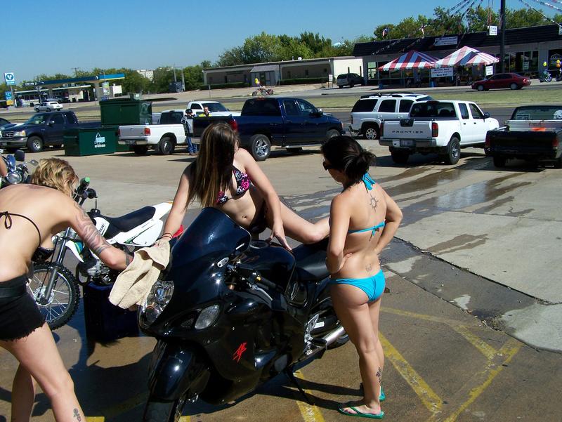 bike wash 10-25-08 037.jpg