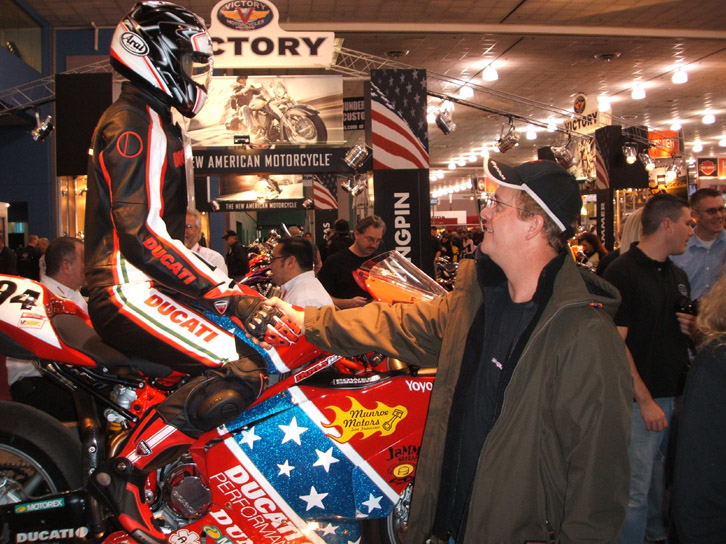 Bikeshow_Dec05_029b.jpg