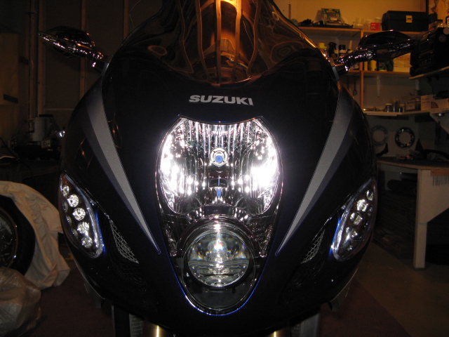 Blinging out the busa 006.JPG