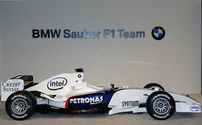 bmwsauber2006launch-lg.jpg