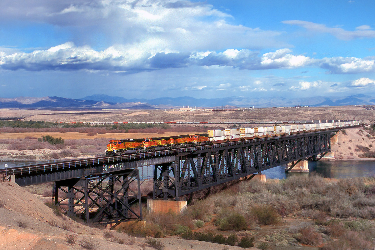 bnsf4046.jpg