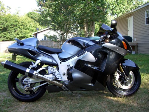 bobs03busa.jpg