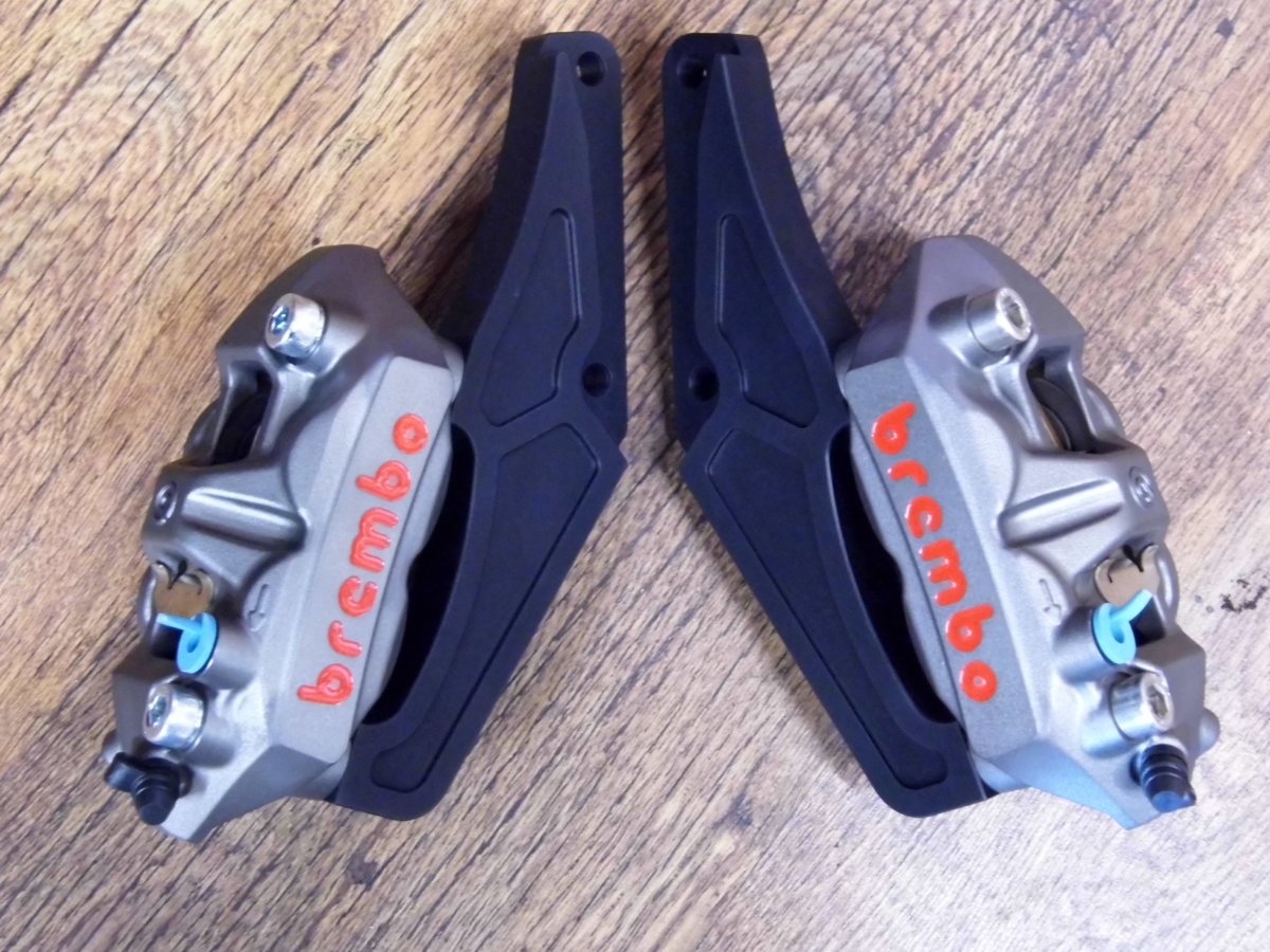 brembo m4 calipers brackets.jpg
