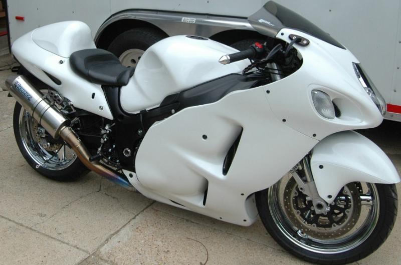 BUSA WHITE.jpg