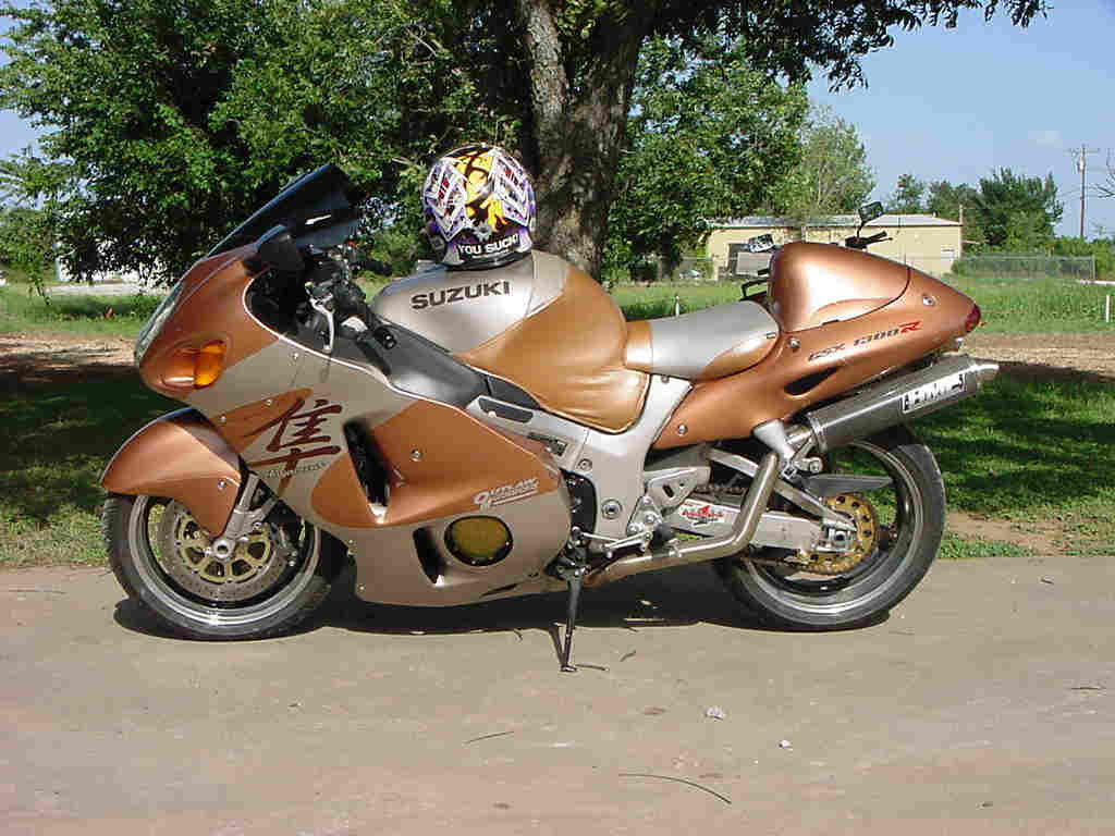 busa073102.jpg