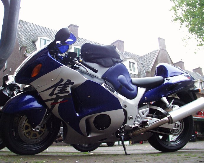 Busa1.jpg