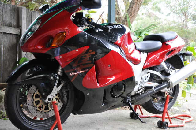 Busa3RHSa.jpg