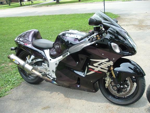 busa_and_gsxr_002.jpg