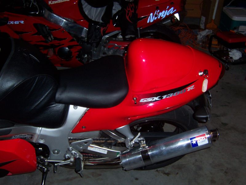 busa_exhaust_a.jpg