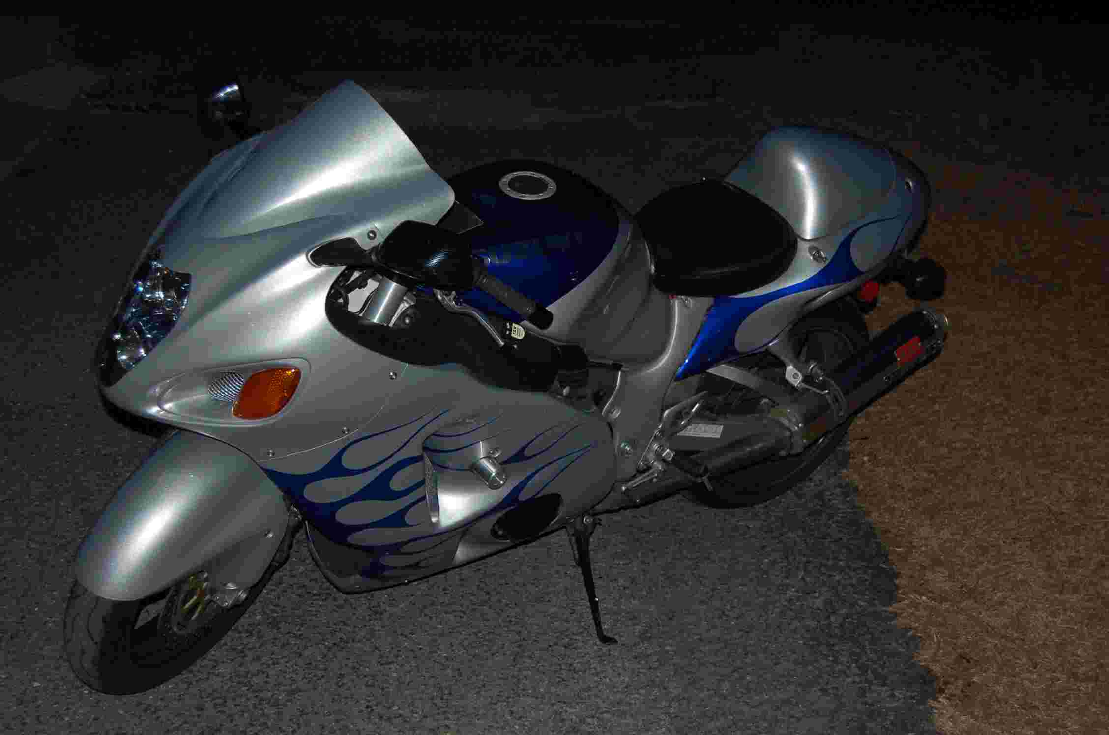 busa_paint_002small.jpg