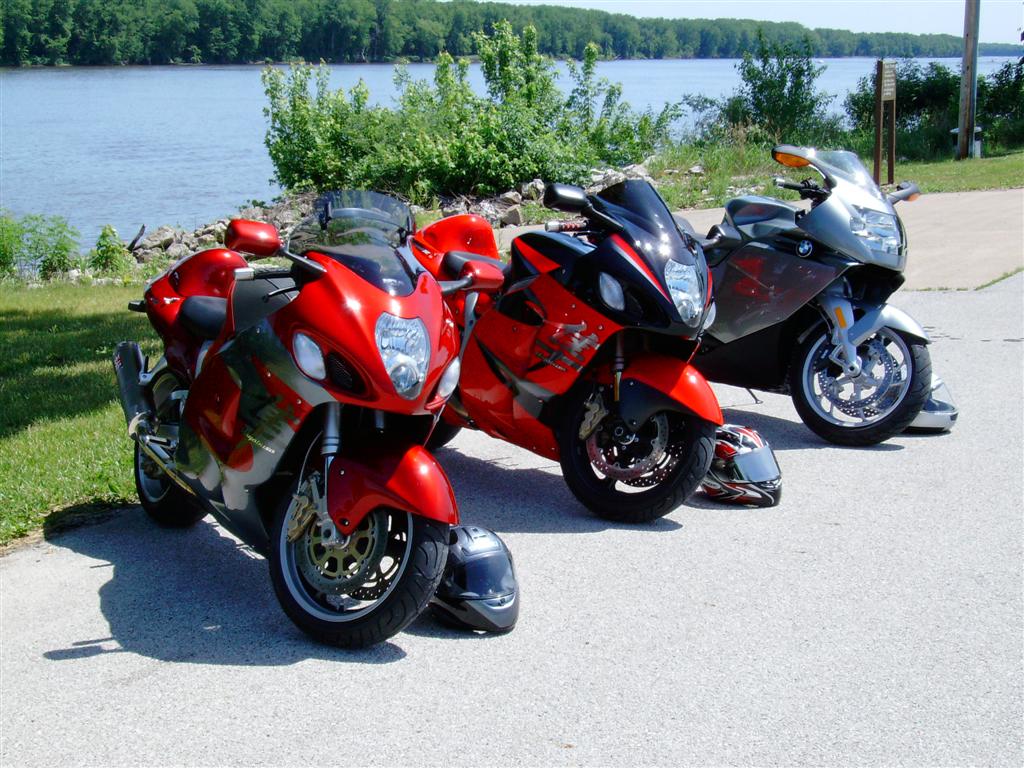 Busa_s_n_a_Beemer_01__Large_.jpg