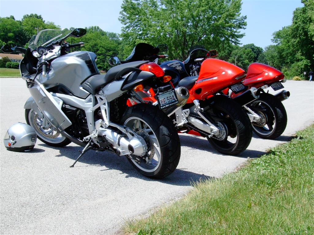 Busa_s_n_a_Beemer_05__Large_.jpg