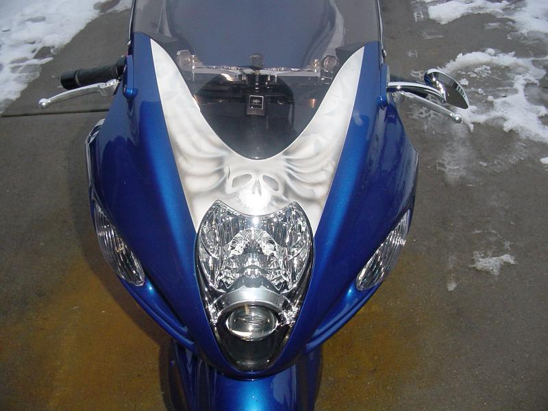 BUSA_W_GRAPHICS_CLEARED_040.jpg