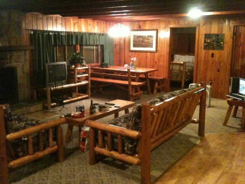 Cabin1.jpg