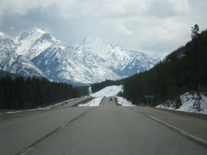 Canadian_Rockies_Scenery__e__02.jpg