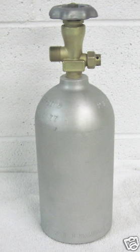 co2 bottle.jpg