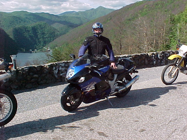 Curt_and_bike_overlook_1.JPG