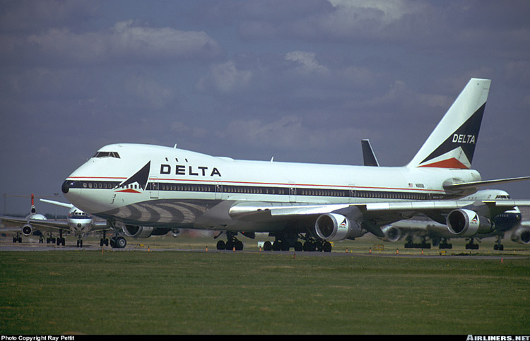 Delta747.jpg