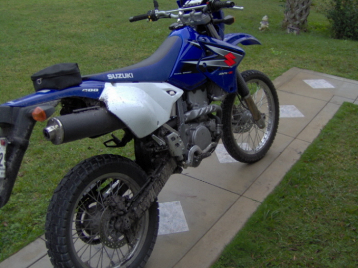Dirty_DRZ_002.jpg