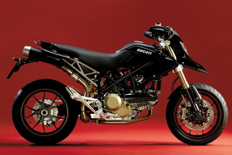 Ducati Hypermotard rhs blk.jpg