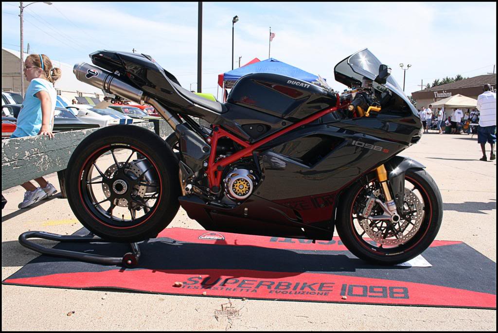 ducati1.jpg